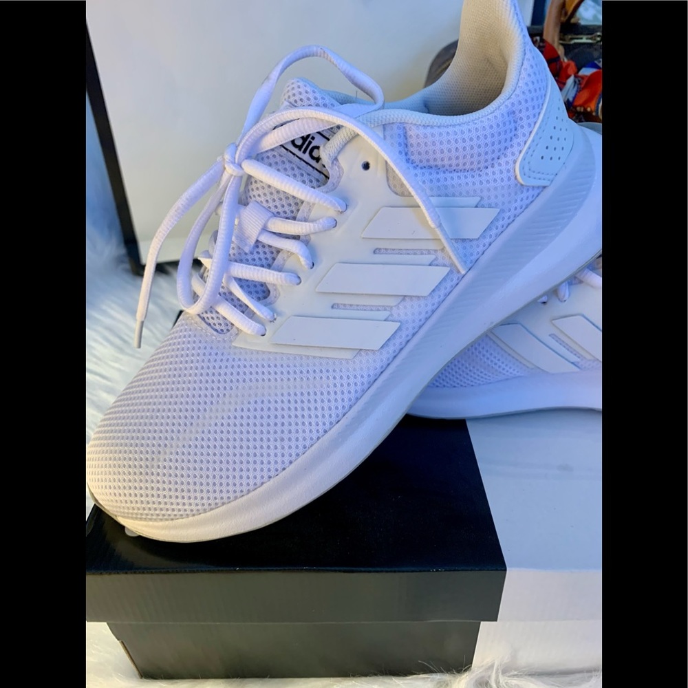 NIB‎ Men’s  Addidas Run Falcon K Size 6